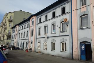 Rozbiórka kamienicy przy ulicy Szklarnianej w Sosnowcu