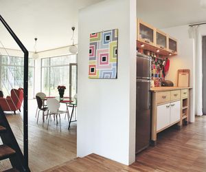 Wnętrza z podestami i podłogą na różnych poziomach