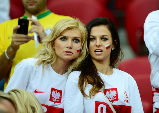 Agata Błaszczykowska i Anna Lewandowska podczas meczu Euro 2012 - Polska - Rosja