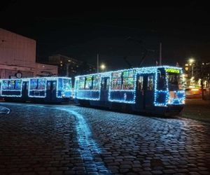 W tym tramwaju we Wrocławiu poczujesz magię świąt. To będzie magiczna podróż w czasie