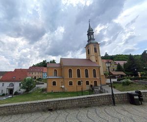 Dolnośląska wieś leży w malowniczym miejscu. To Perła Gór Sowich! 