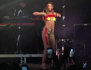 Tove Lo pokazała piersi na koncercie w Warszawie [VIDEO 18+]