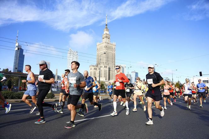 Uczestnicy 46. edycji Nationale-Nederlanden Maratonu Warszawskiego