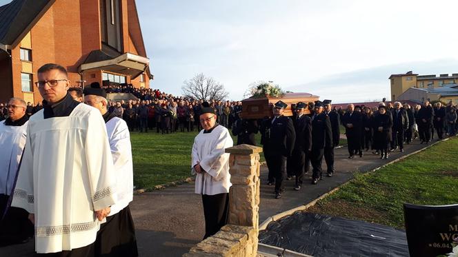 Ostatnia droga ks. Stanisława [ZDJĘCIA]