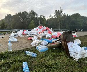 Powódź w Nysie. Wał przy Wyspiańskiego uszczelniony