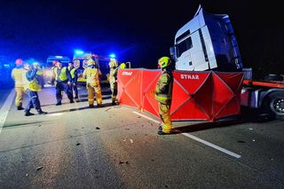 Śmiertelny wypadek na S8 pod Wieruszowem. Mężczyzna zginął w zderzeniu dwóch tirów [ZDJĘCIA].