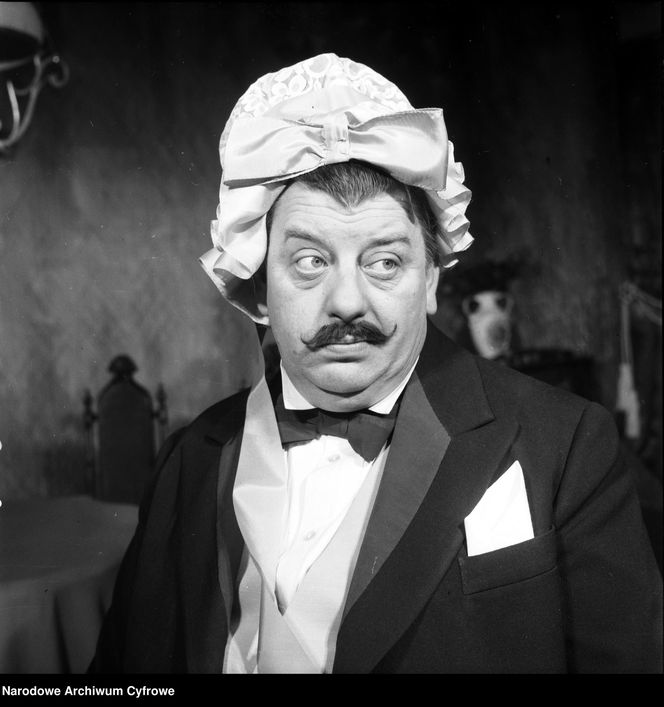 Mariusz Dmochowski, aktor