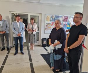 W Urzędzie Miasta Leszna otwarto Bistro Szczypta Smaku. Co można zjeść i za ile?