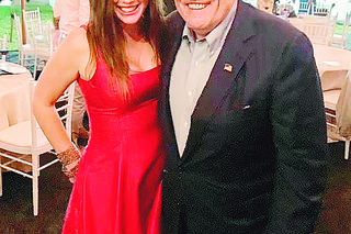 Chce $10 mln od byłego burmistrza