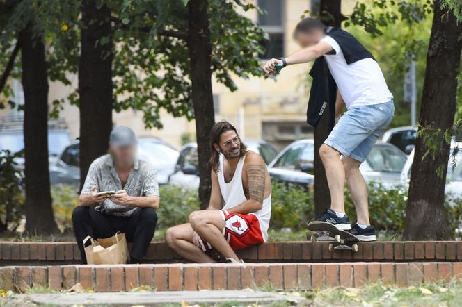 Radzimir Dębski umówił się ze znajomymi na burgera