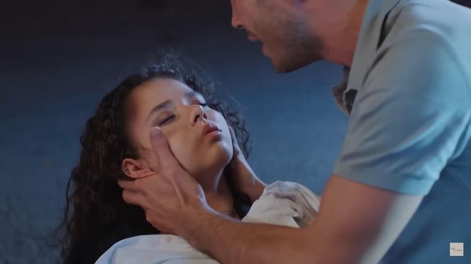 Melodi zostanie śmiertelnie potrącona przez samochód!