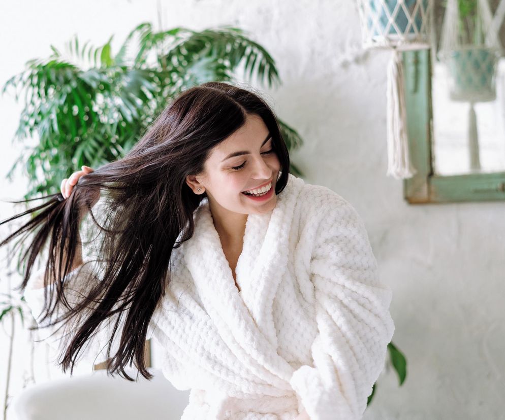 Nie pomyl keratyny z kreatyną, a włosy ci podziękują. Da im moc