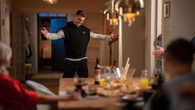 Rodzinka.pl 17 sezon odcinek 289 (odc. 2). Kuba (Adam Zdrójkowski)