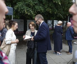 Powstanie Warszawskie w kadrze Stefana Starby Bałuka. Cichociemny szedł z aparatem do Powstania