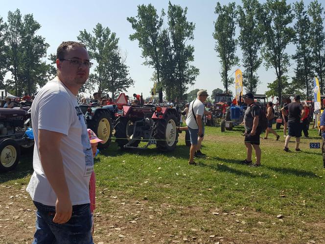 Festiwal starych ciągników w Wilkowicach. Setki maszyn, tysiące widzów i upał