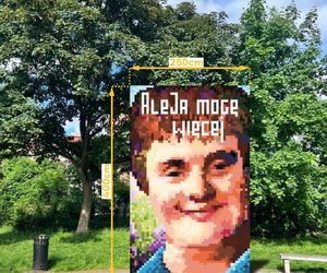 Wrocławianie zebrali ponad 13 000 pojedynczych skarpetek - zobacz, co z nich stworzą