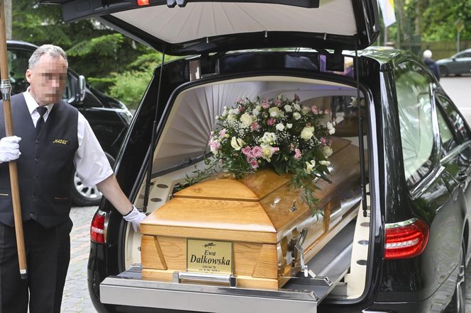 Pogrzeb Ewy Dałkowskiej. Pożegnali ją Macierewicz i Gliński 