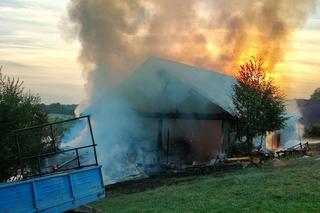 Zatrzymano sprawcę podpalenia stodoły w Brzozowej. W budynku znajdowała się właścicielka posesji