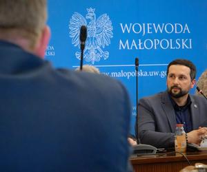 Wstępne wyniki rozszerzonych badań powierzchni gruntu w Trzebini