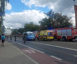 Kłęby czarnego dymu nad Toruniem. Pożar w centrum miasta