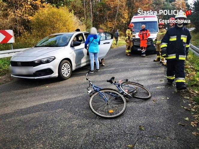 Częstochowa: Czołowe zderzenie rowerzysty z samochodem. Był kompletnie pijany