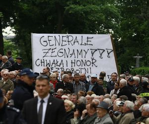 Pogrzeb gen. Wojciecha Jaruzelskiego w Warszawie. Były protesty