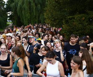 Gigantyczne kolejki przed stadionem. Tak fani czekali na koncert Dawida Podsiadło