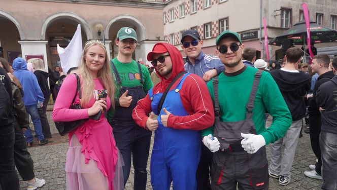 Kortowiada 2025. Studenci nie zawiedli. Zobacz najlepsze przebrania z Parady Wydziałów!