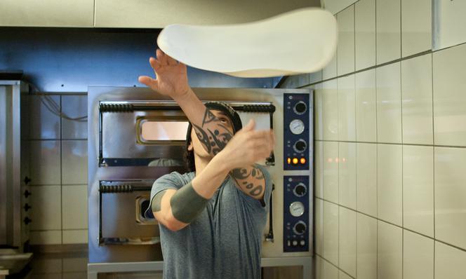 IVO VOLANTE ZAKŁADA PIZZERIĘ.
