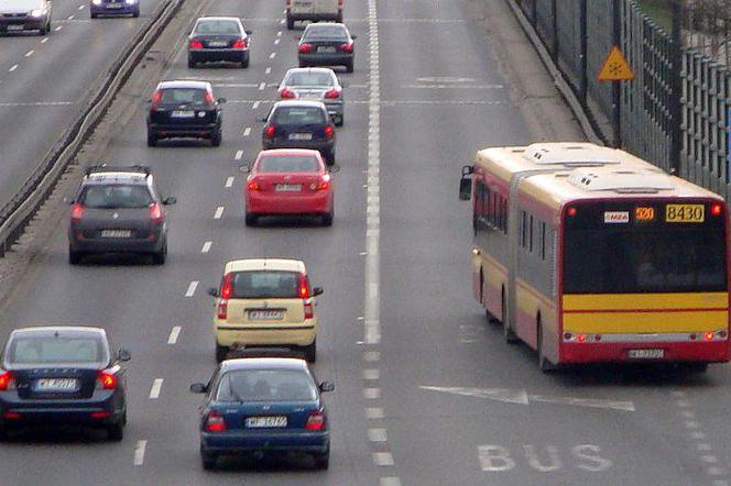 Dzięki buspasowi pasażerowie autobusów i taksówek unikną korków