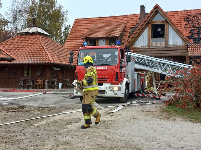 Duże straty po pożarze na Ranczo Smyczyna. „Mamy szereg umów z naszymi gośćmi i zamierzamy się z nich wywiązać”