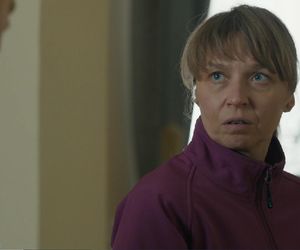 Barwy szczęścia, odcinek 3185. Majak (Łukasz Borkowski), Krystyna Szymańska (Agata Pruchniewska)