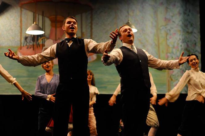 Bodo odc. 3. Szwarc (Marek Kaliszuk), Żwirski (Bartek Kasprzykowski)