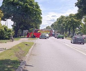 Śmiertelny wypadek pod Sieradzem. Nie żyje 37-latek [ZDJĘCIA]