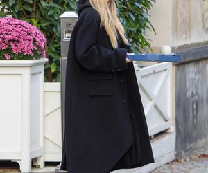 Joanna Przetakiewicz Bantleyem po pizzę