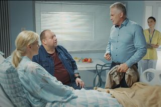 M jak miłość, odcinek 1851: Artur (Robert Moskwa), Jagoda (Katarzyna Kołeczek), Tadeusz (Bartłomiej Nowosielski)