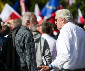 Ruszył Marsz Miliona Serc! Ogromne tłumy Polaków na ulicach Warszawy [ZDJĘCIA]