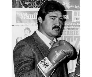 Nie żyje Gerrie Coetzee. Był wielką nadzieją białych w zawodowym boksie