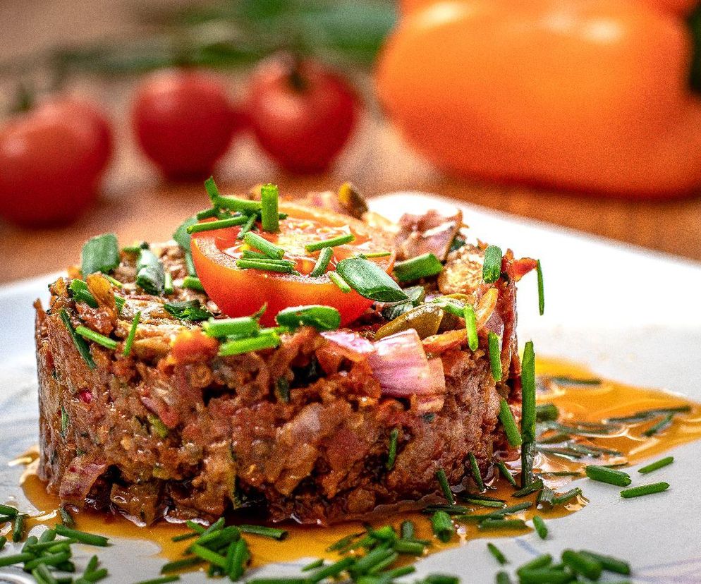 tatar z suszonych pomidorów