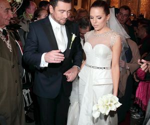 Porównaliśmy suknie ślubne córek prezydentów