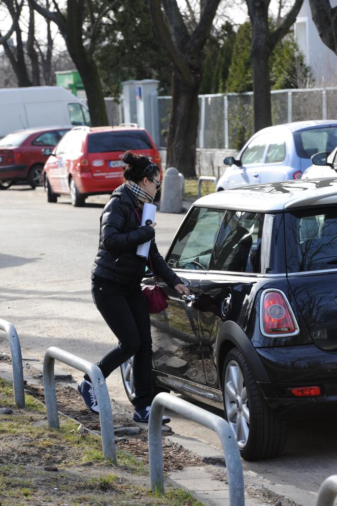 Cichopkowie chodzą z nianią na spacer