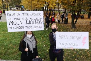 Strajk kobiet w Katowicach 13.11.2020. Na rynku czeka nas milczący protest