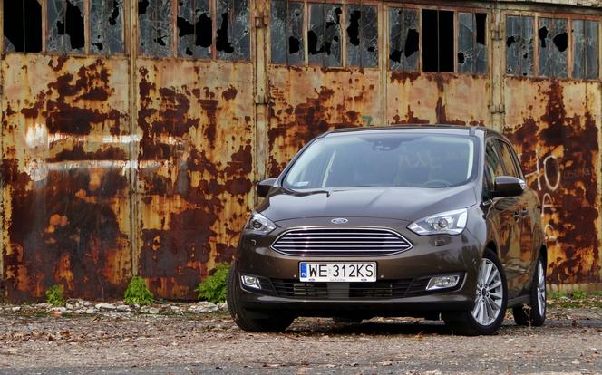 TEST Ford Grand C-MAX 2.0 TDCI Titanium: praktyczności nigdy zbyt wiele