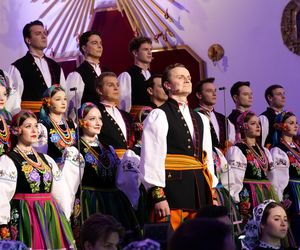 Występ zespołu Mazowsze w Starachowicach