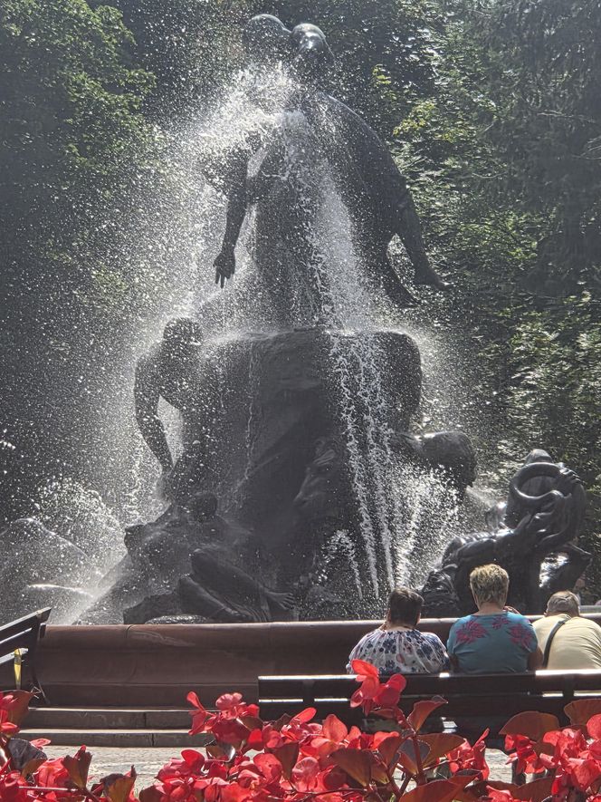 Fontanna „Potop” zachwyca od ponad wieku! To prawdziwa perła Bydgoszczy