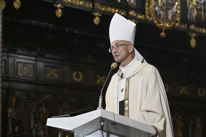 Abp Galbas ostro o księżach głoszących kazania z pomocą AI. Nie przebierał w słowach