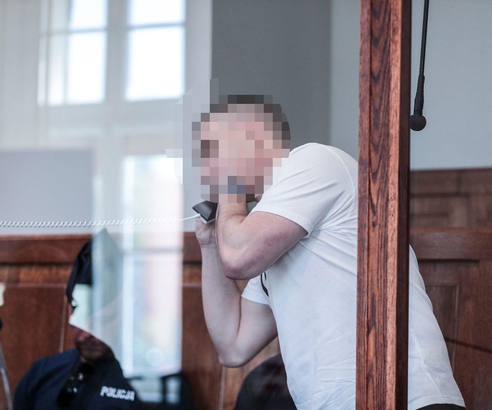 Zabójstwo w Klenicy. Syn udusił matkę żyłką, a wnuk trzymał za ramiona. Ciało zalali betonem