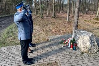 Policjant był jeden, bandytów ośmiu. Śmiertelny strzał padł podczas pościgu