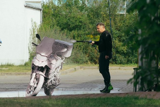 Minister Jakub Stefaniak odpicował sobie maszynę