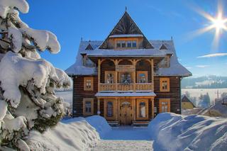 Największy w Polsce drewniany budynek znajdziemy w Małopolsce. Wyróżnili go internauci 